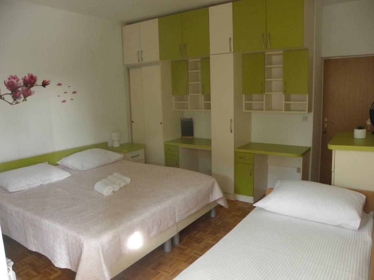 Apartman Ive スタリグラード エクステリア 写真